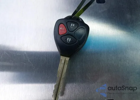 2010 Toyota Matrix из США, поврежденный, VIN 2T1KU4EE1AC335896